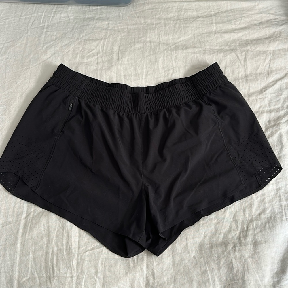 Athleta Hustle 3" Short Black Athletic Women's‎ L